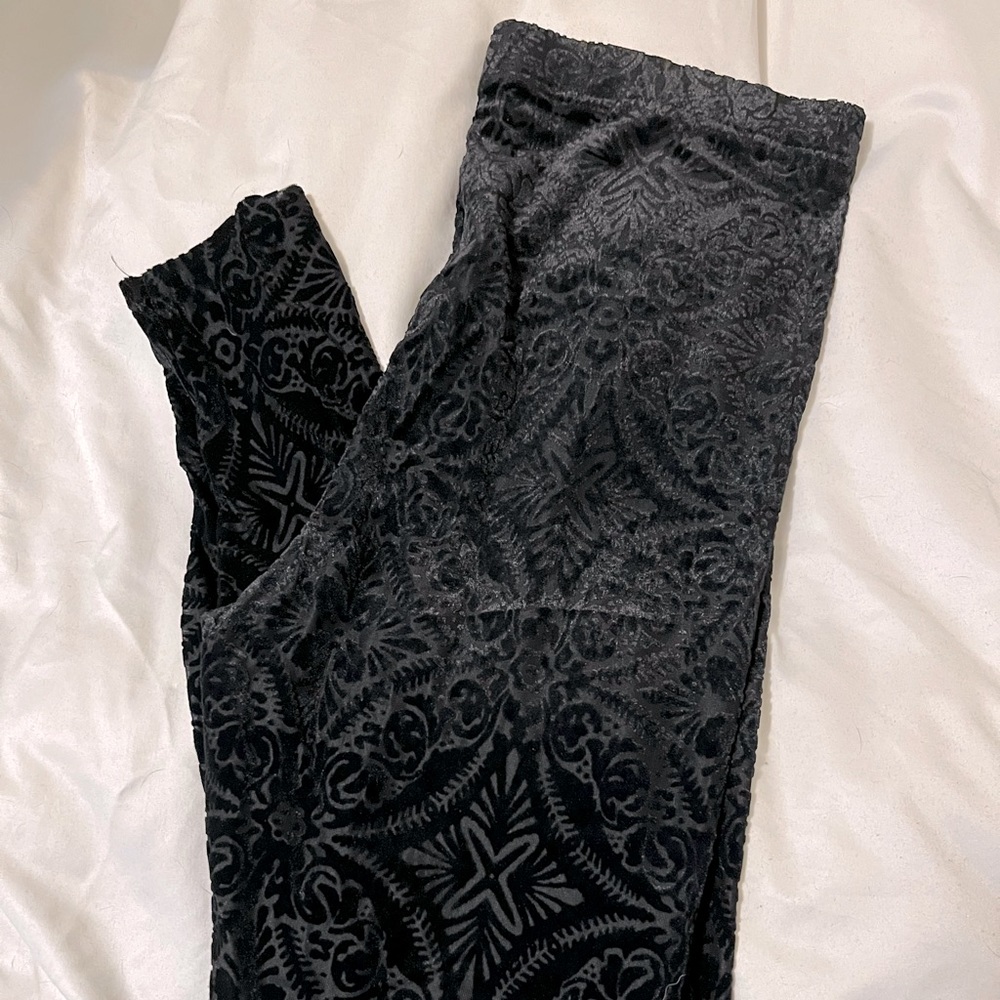 Blackmilk Clothing Burned Velvet Legging L